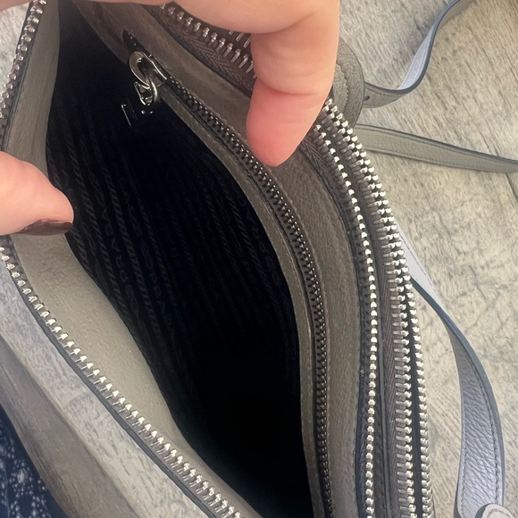 Prada Arbilla  Leather Crossbody Bag Vitello Phen bandoliera Authentic - Picture 3 of 14